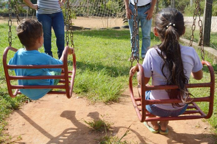 23/08/2017 - Programa Crescer em Família aprimora atendimento n