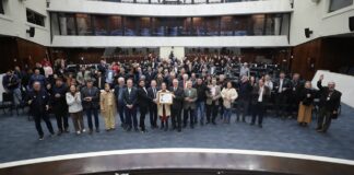 Assembleia homenageia os 70 anos do IDR-Paraná em sessão solene
