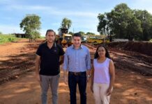 Prefeito Garbim acompanha início de obras de pavimentação em Ivailândia