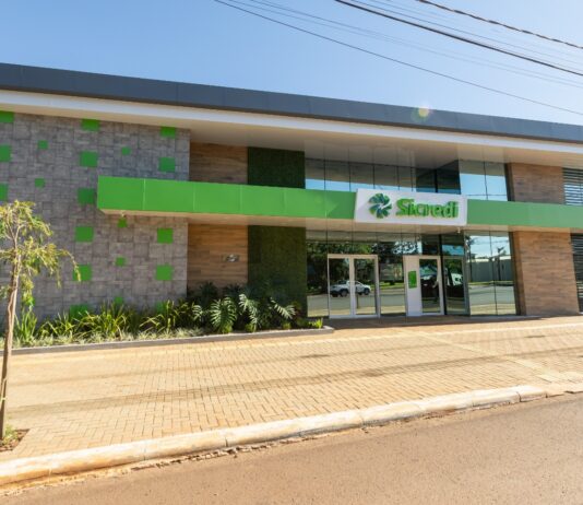Sicredi reúne crédito pessoal, imobiliário e financiamento de veículos em portfólio voltado ao planejamento financeiro do associado