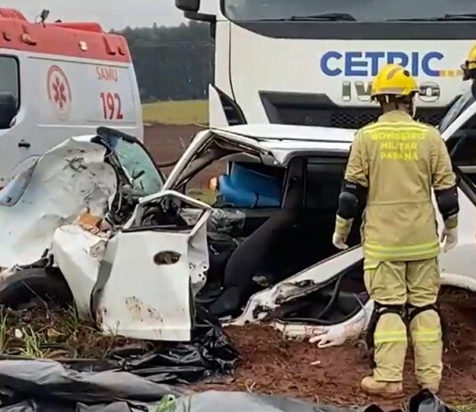 Colisão frontal na região de Cianorte termina com dois mortos e três feridos