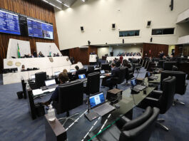 Assembleia aprova redução de 55% no custo da CNH