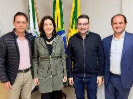 Jornalista Cristina Graeml reafirma pré-candidatura ao Senado em visita ao prefeito Júnior Garbim