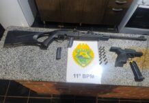 PM prende homem com pistola e rifle adulterado em Fênix