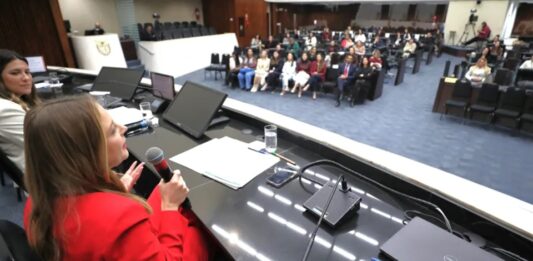 Escola do Legislativo disponibiliza curso “Qualificação Político-Eleitoral para Mulheres”