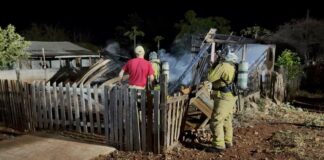 Incêndio destrói casa de madeira em Peabiru