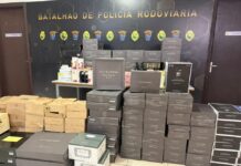 Polícia Rodoviária apreende carga de vinhos argentinos avaliada em R$ 150 mil na PR-317