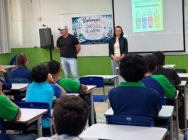 Bate-papo com alunos reforça importância da coleta seletiva em Quinta do Sol
