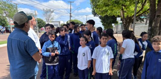 ENGENHEIRO BELTRÃO REALIZA DISTRIBUIÇÃO DE MUDAS EM AÇÃO PELO DIA DA ÁRVORE