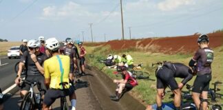 Acidente com grupo de ciclistas deixa feridos na PR-317, próximo ao pedágio de Floresta