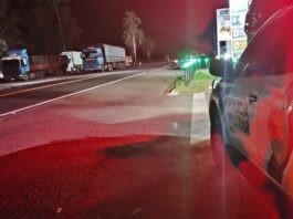 Motocicleta é atingida na traseira e condutora fica ferida na PR-323, em Cianorte