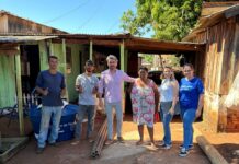 23 famílias de Quinta do Sol recebem kits do programa Caixa d’Água Boa e auxílio para instalação