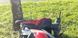 Queda de moto deixa condutor ferido em Cianorte