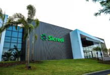 Sicredi Vale do Piquiri Abcd PR/SP alcança a marca de 300 mil associados